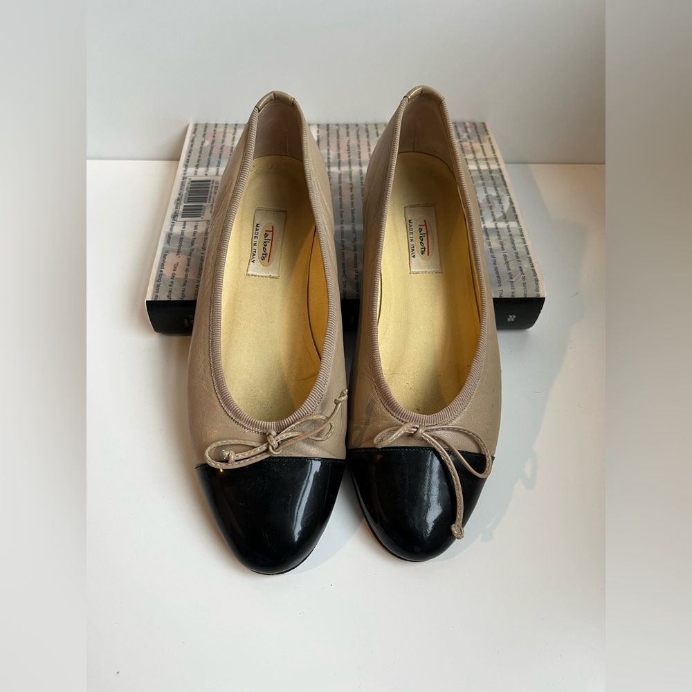 Talbots Tan and Black Flats